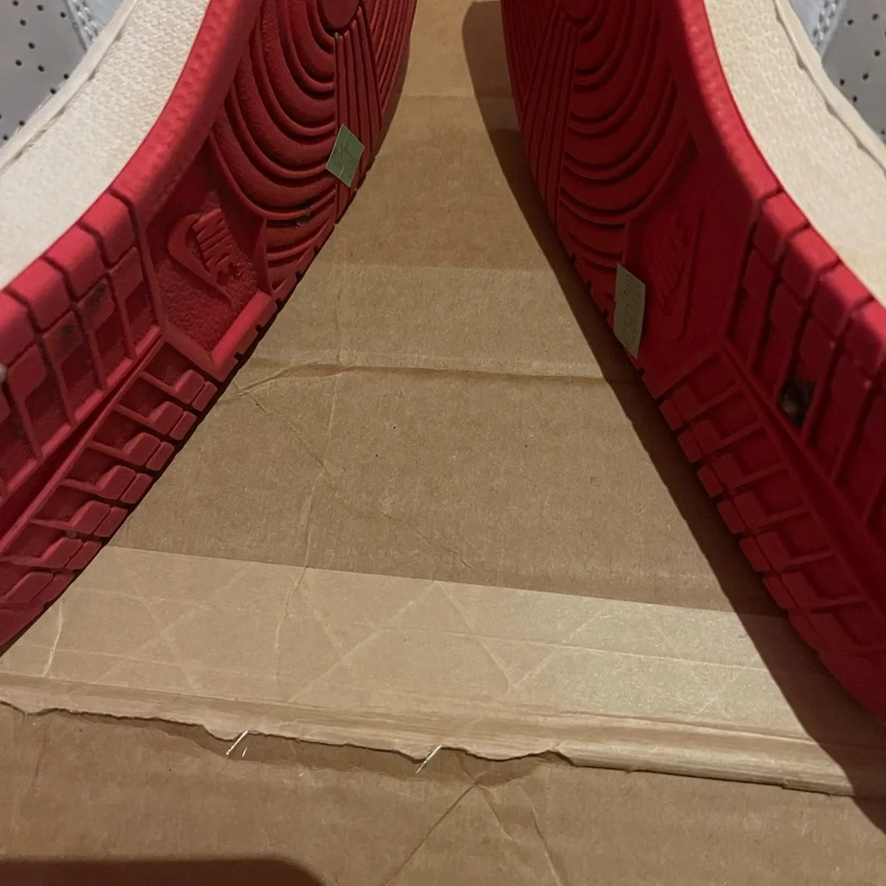 💥SOLD💥Kids Jordans size 4.5y(no laces and no box) - Picture 3 of 3